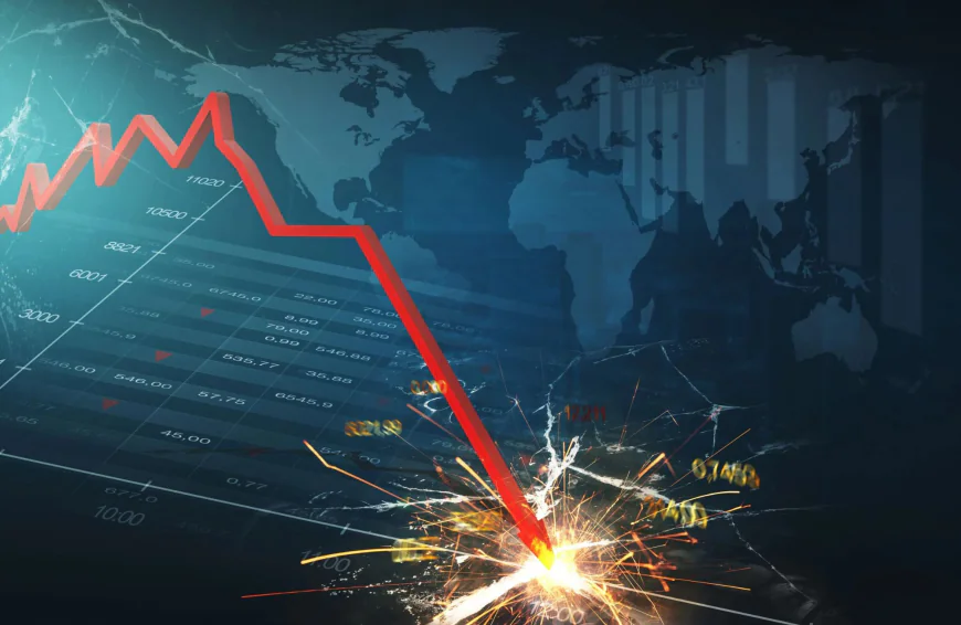 Crypto Chaos: Why Bitcoin & Altcoins Are Crashing Today!